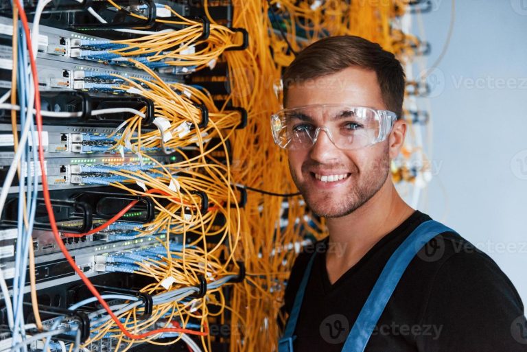 Internet em Dourados via fibra óptica